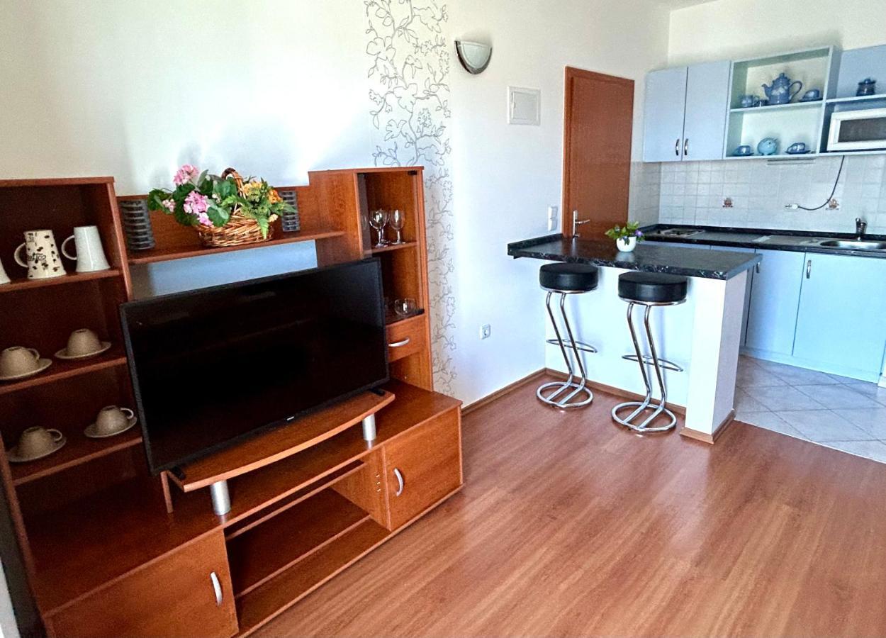 Apartments Stokic Раб Экстерьер фото
