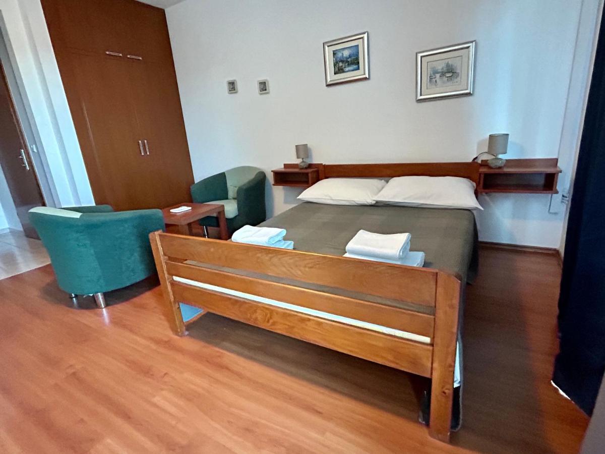 Apartments Stokic Раб Экстерьер фото